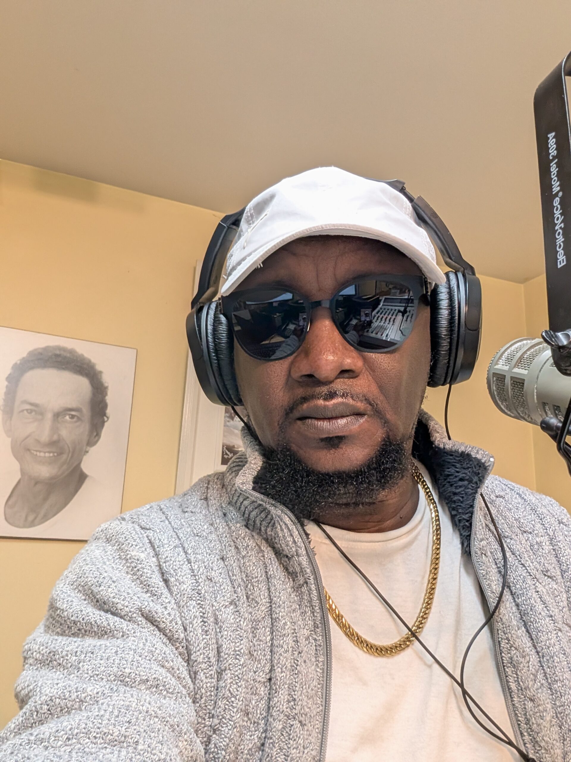 Compétence, Flatterie ou Politique